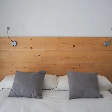 ペンション ウルキア 2*